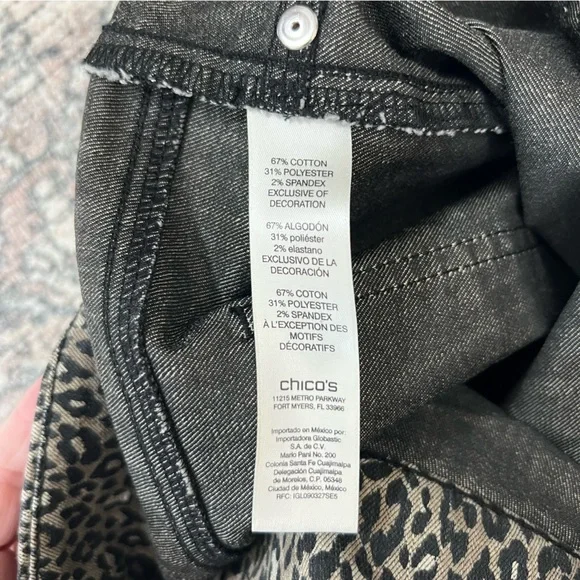 Chicos Leopard Print Pull On Pants Women’s Size 8 Stretch - Picture 15 of 16